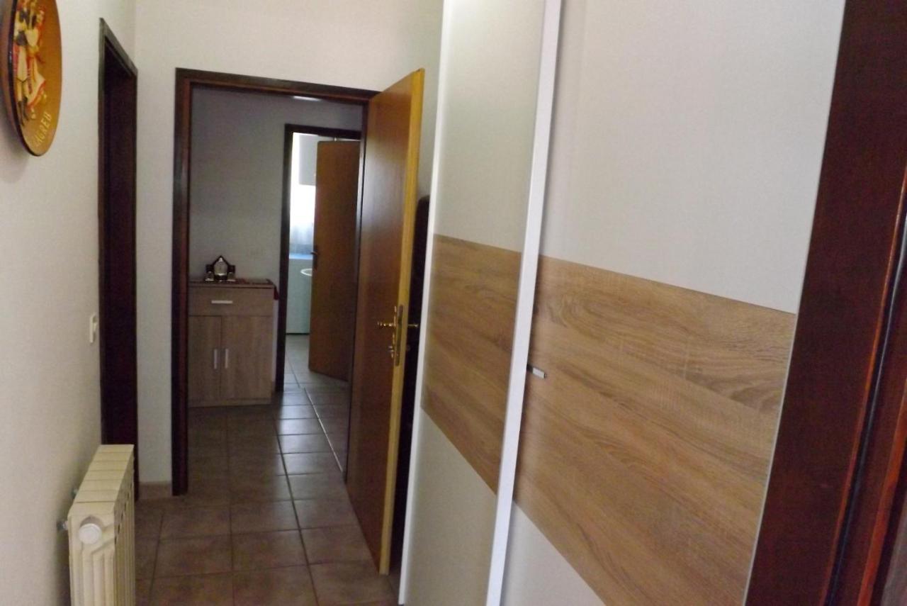 Danica Apartment *